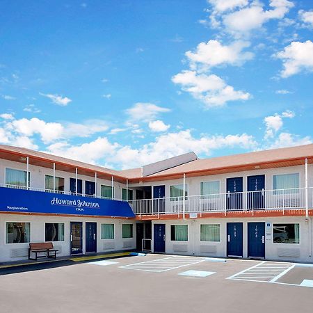 Howard Johnson By Wyndham Las Vegas Near The Strip Exterior photo
