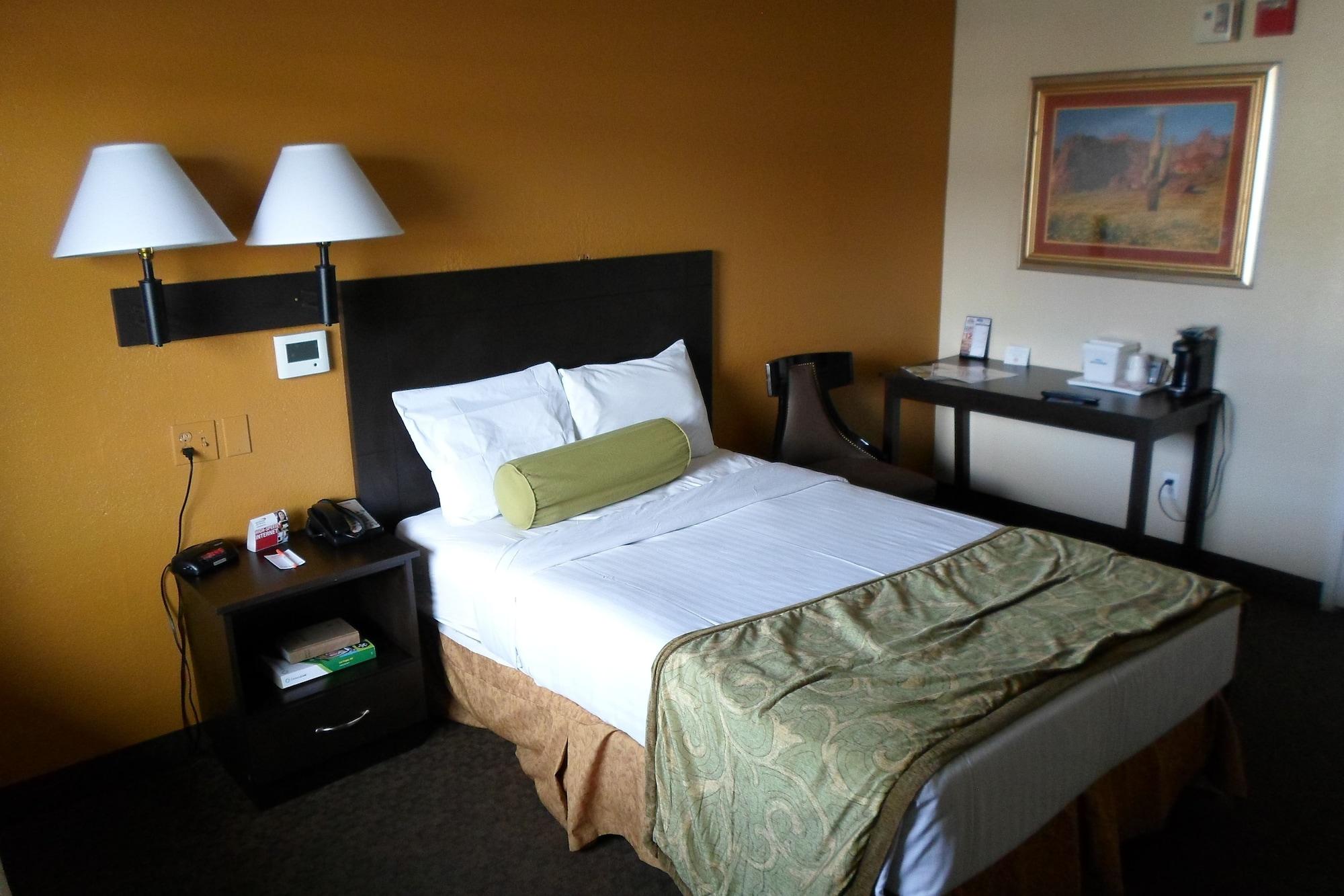 Howard Johnson By Wyndham Las Vegas Near The Strip Exterior photo