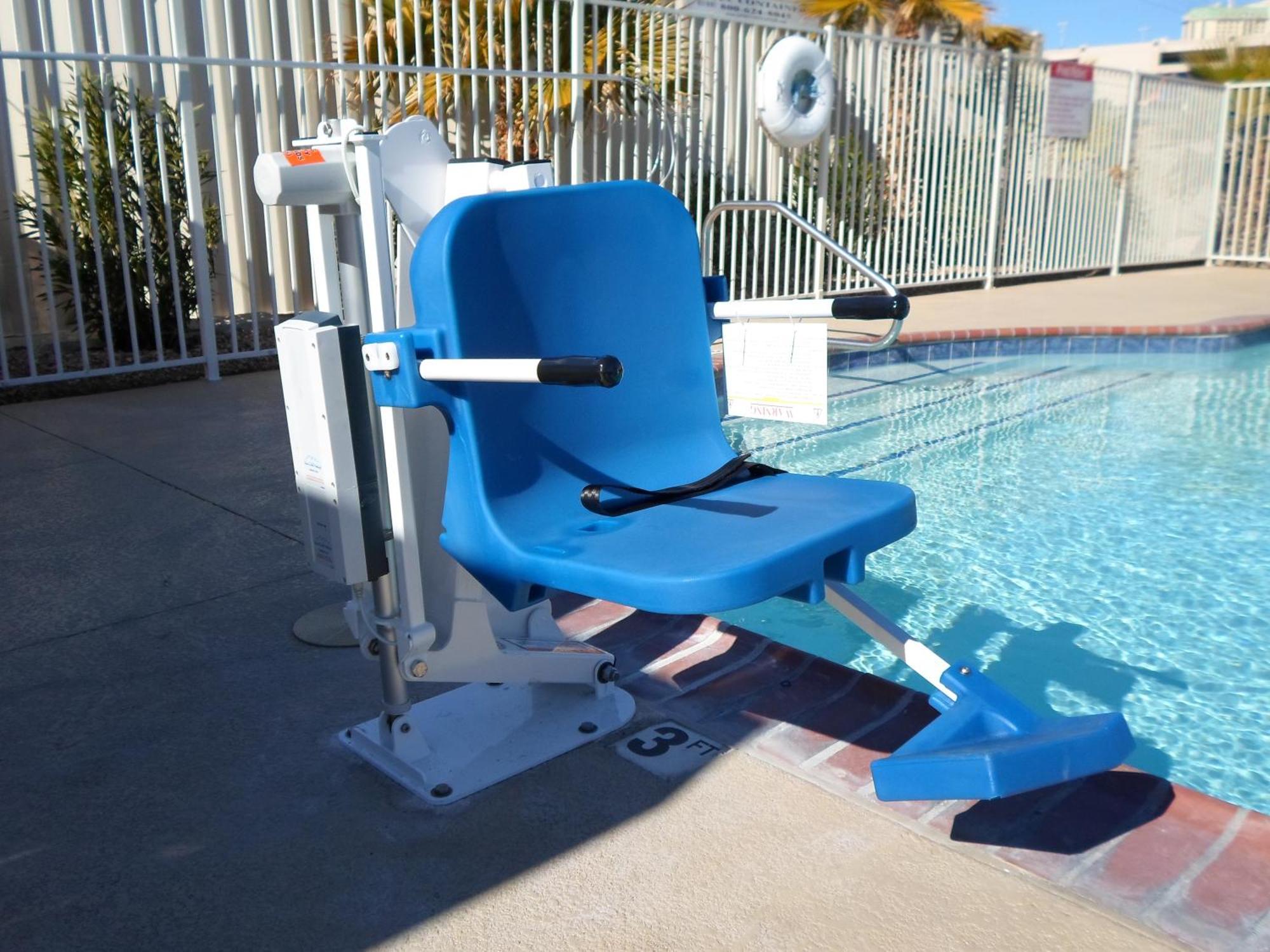 Howard Johnson By Wyndham Las Vegas Near The Strip Exterior photo